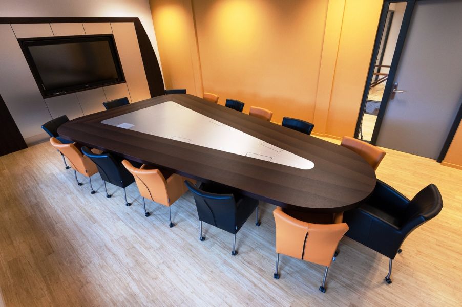 Ontwerp vergaderzaal Bakker Groep Coevorden
